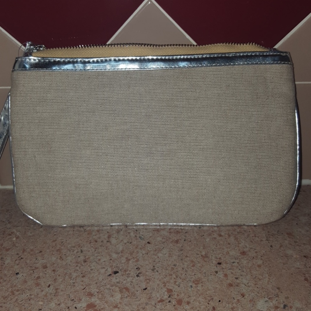 Wristlet - Picture 2 of 2